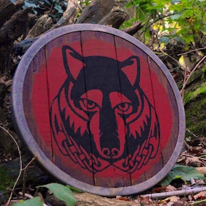 Steel, Wood and Leather Skyrim Solitude hold shield replica  Norse Viking Medieval Fantasy Oblivion Morrowind Elder Scrolls Metal Wooden d&d