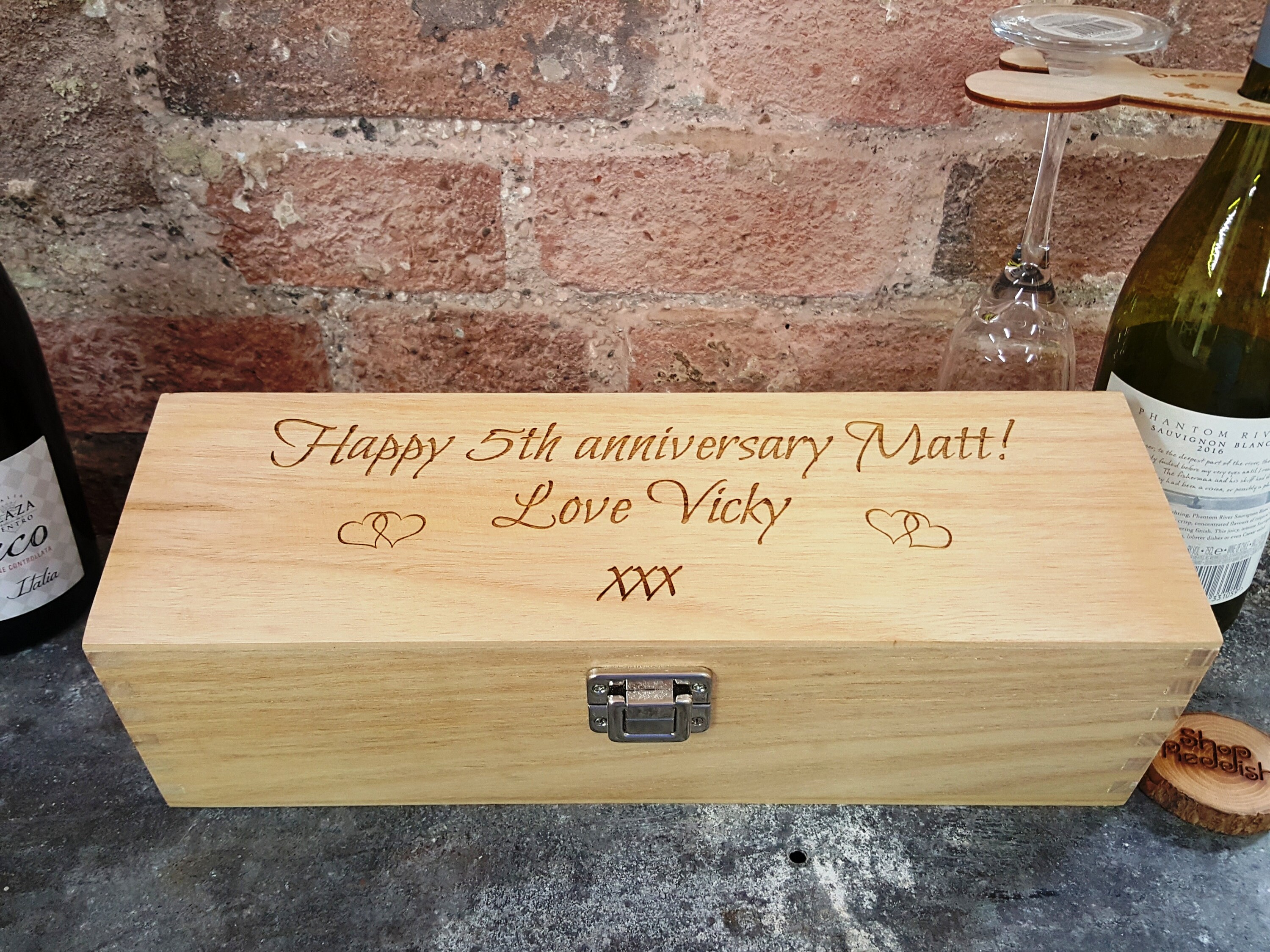 Download Personalised Wine Gift Custom Engraved Wine Gift Box Wood Etsy