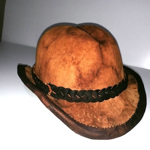 Cowboy hat, amadou hat.