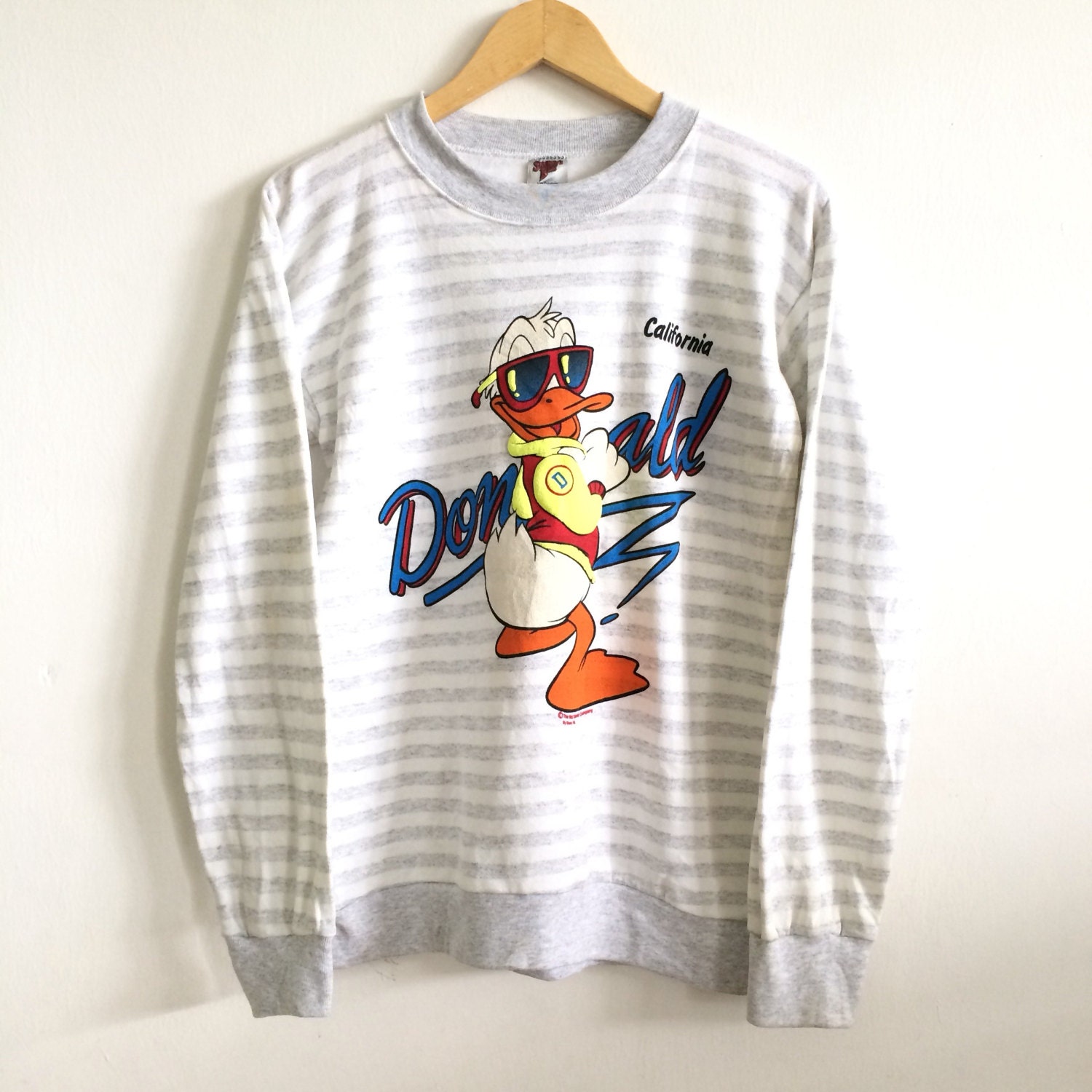 uniqlo donald duck sweatshirt