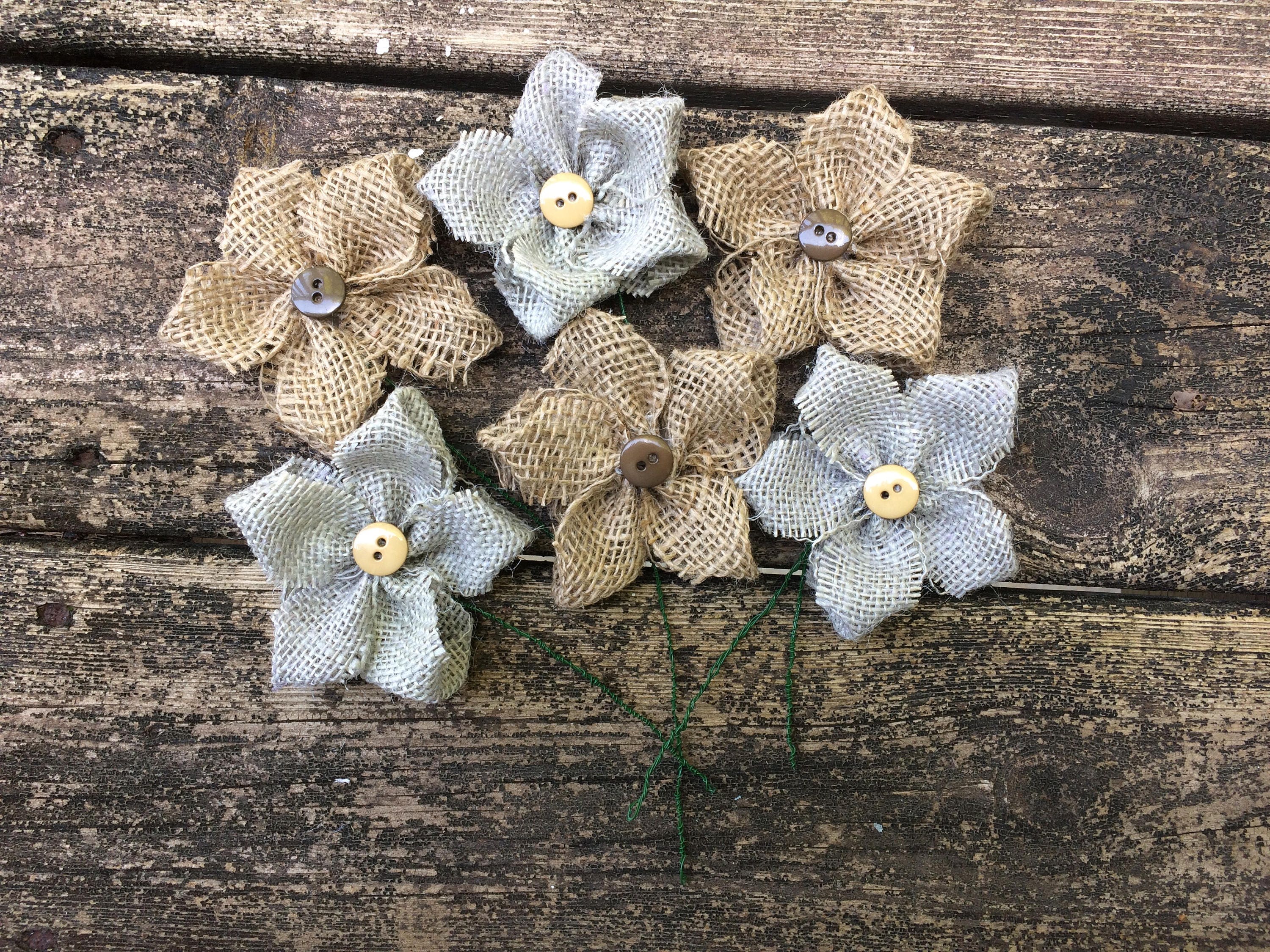 flowers in burlap ensacark