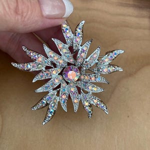 1950’s Sarah Coventry aurora brooch