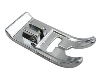 Snap-on Zig-Zag Foot 5 mm wide - Singer Sewing Machine Slant Needle