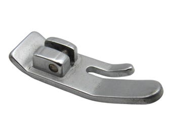 Snap-on Straight Stitch Foot - Singer Sewing Machine Slant Needle