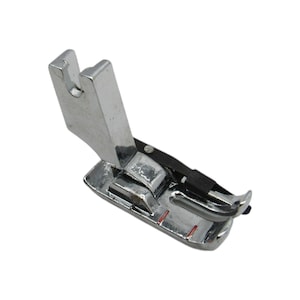 1/4&quot; Quilting Foot with Spring - High Shank Sewing Machine