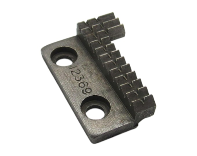 New Replacement Feed Dog - Singer Sewing Machine Part # 12369 (12 TEETH)