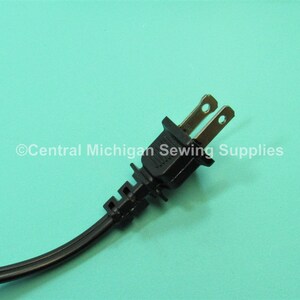 Singer Light Assembly Replacement Light - Fits Singer Models 15, 15-30, 15-86, 15-87, 15-91 ...