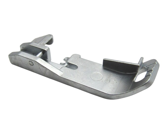 New Replacement Standard Snap On Presser Foot Fits Singer Serger 14U544, 14U554, 14U555Part # 550320