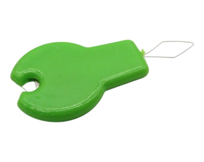 Universal Needle Threader & Cutter by Dritz