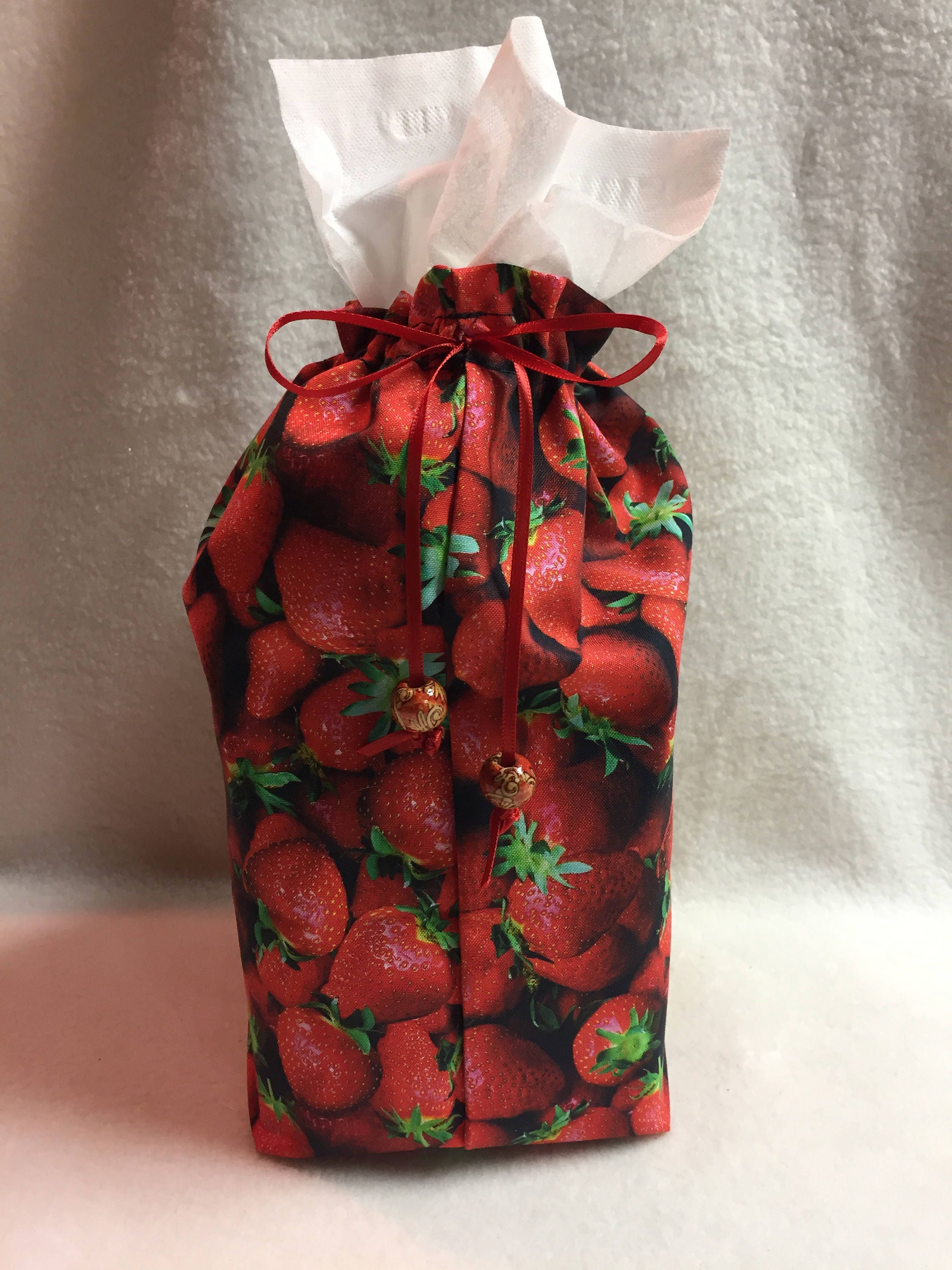 Tissue Box Cover - Strawberries (#TC001.27)