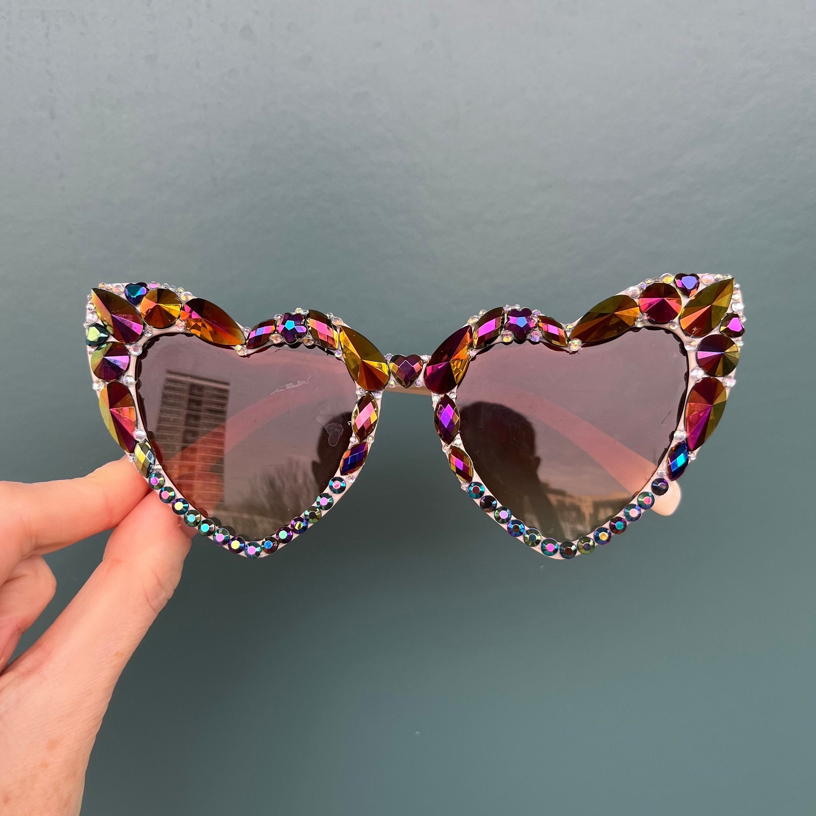 Oversized Heart Sunglasses | Urban Outfitters Singapore