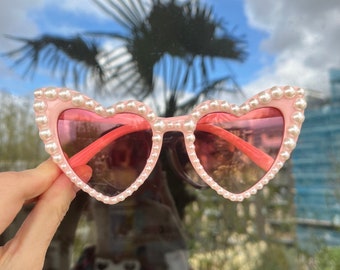 Pink Pearl Heart Hen / Bachelorette Party Festival Sunglasses