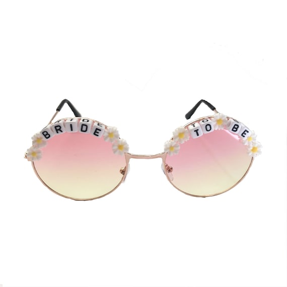 BRIDE <3 TO BE Daisy Round Tint Hen Party Festival Sunglasses - Custom Designs Available