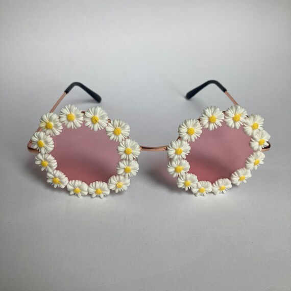 DAISY Round Tint Festival Sunglasses