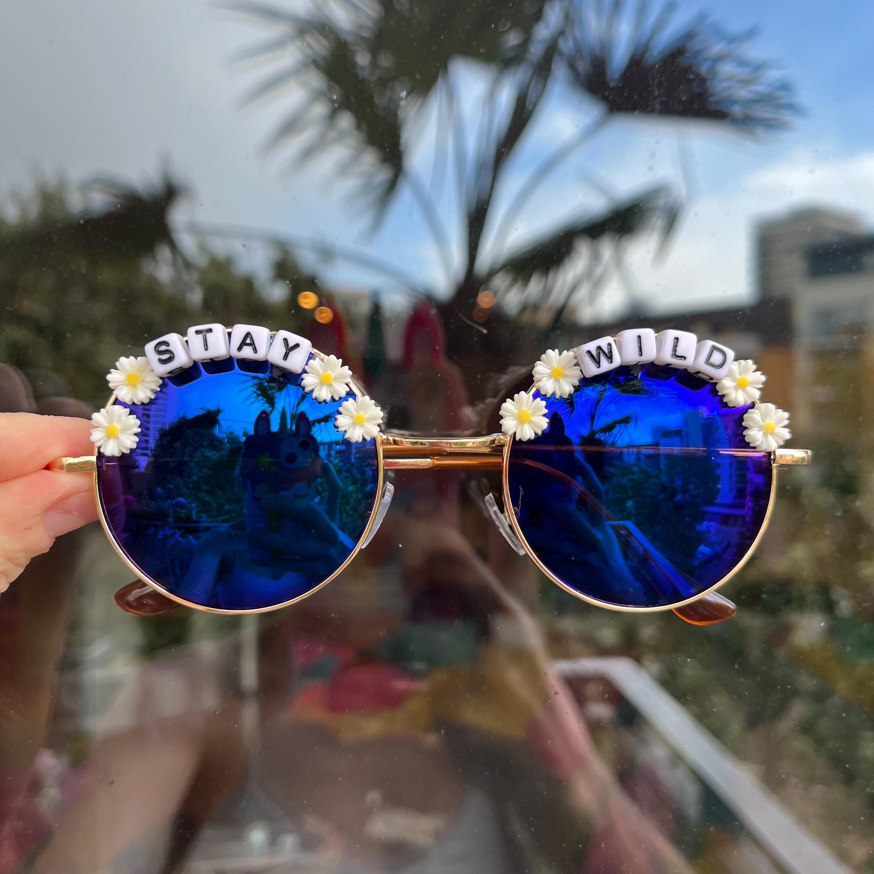 Rave Festival New Oversized Square Sunglasses Gold Pink Blue New Filigree Floral Dinah Square Gray/Floral Sunglasses | GlassesShop main image 3