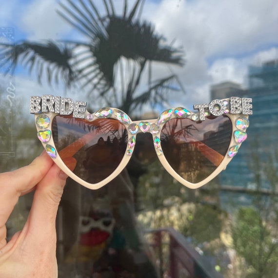 BRIDE TO BE Diamanté Iridescent Heart Hen Party Sunglasses / Bachelorette / Wedding