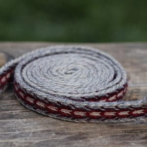 Tablet wevende wollen riem, geweven middeleeuwse Viking riem, kaart wevende gitaarband