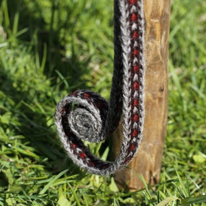 8 tablet geweven band, tablet weven, Vikingriem, middeleeuwse riem, gitaarriem, camerariem, hoofdband, wollen heupriem.