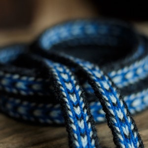 8 tablet geweven band, tablet weven, Vikingriem, middeleeuwse riem, gitaarriem, camerariem, hoofdband, wollen heupriem.