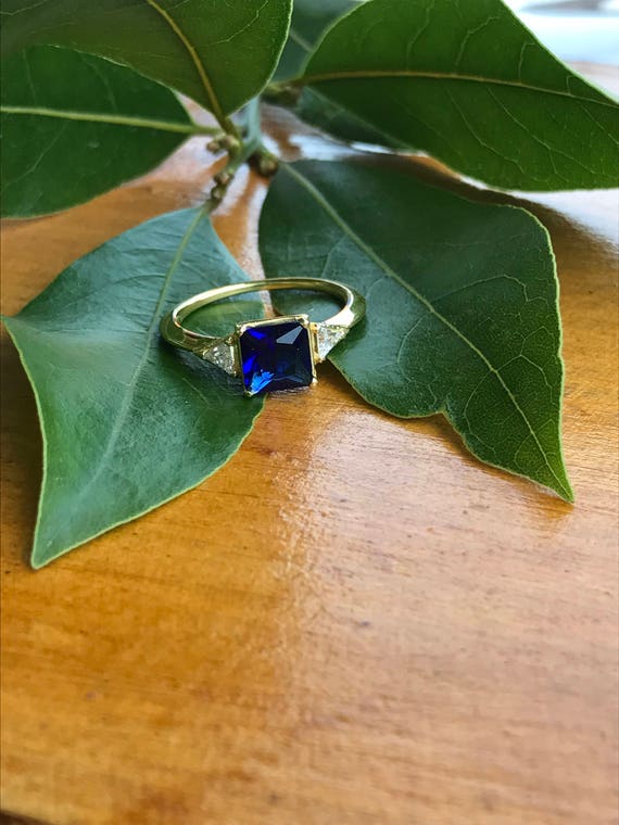 Square cut sapphire best sale ring