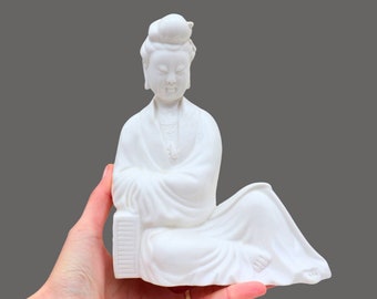 Vintage Kwanyin Gwan Yin Statue , Blanc de Chine Porcelain Figure of Goddess Guanyin, Buddhist Deities, Yoga Room Decor