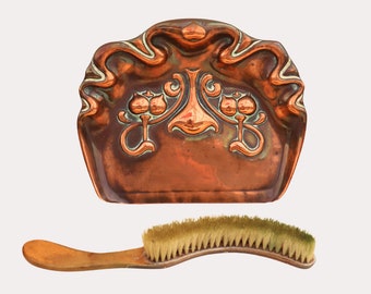 Art Nouveau English Copper Dustpan and brush, Art Nouveau Silent Butler, Table Crumb Catcher Pan, Ornate Table Dust Pan,