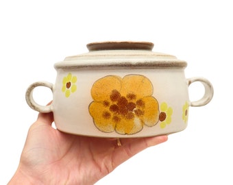 Denby "Minstrel" Casserole 2 pints, Mid Century Modern lidded casserole, 70'a retro floral casserole