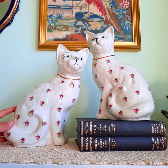 Vintage Arthur Wood Staffordshire Cats: Floral Mantle Pair, England