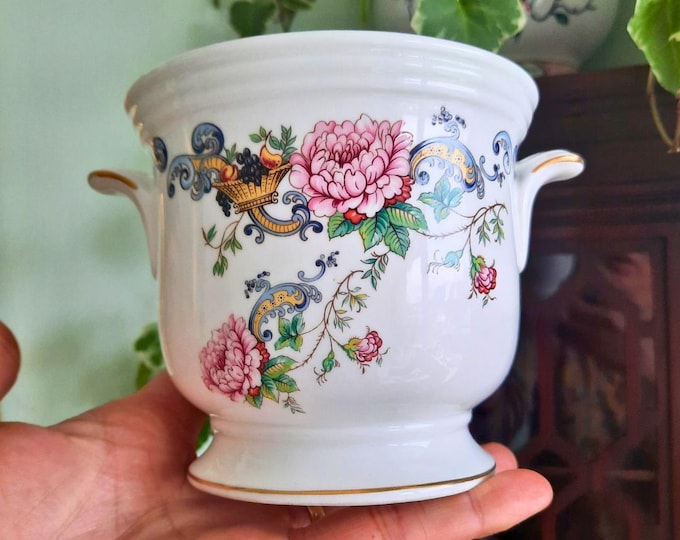 Small Crown China Chelsea Manor Pattern Porcelain Chachepot H 4.2'' Floral Decoration