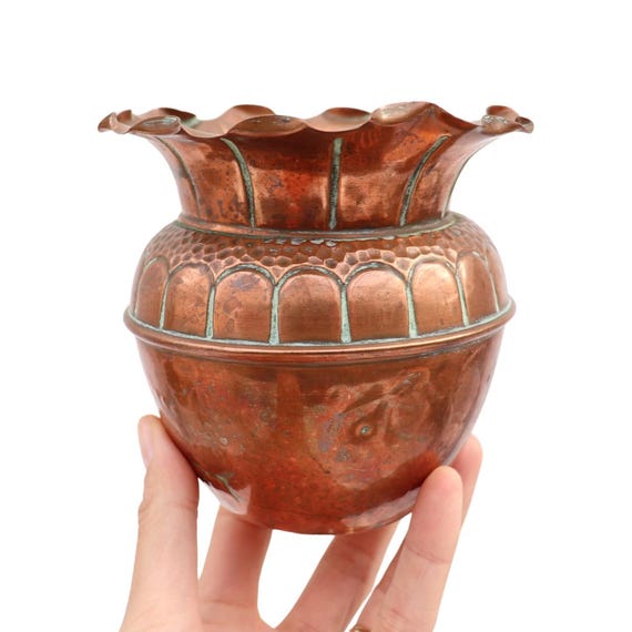 Small Antique Arts And Crafts Copper Plant Pot Jardiniere C 1910