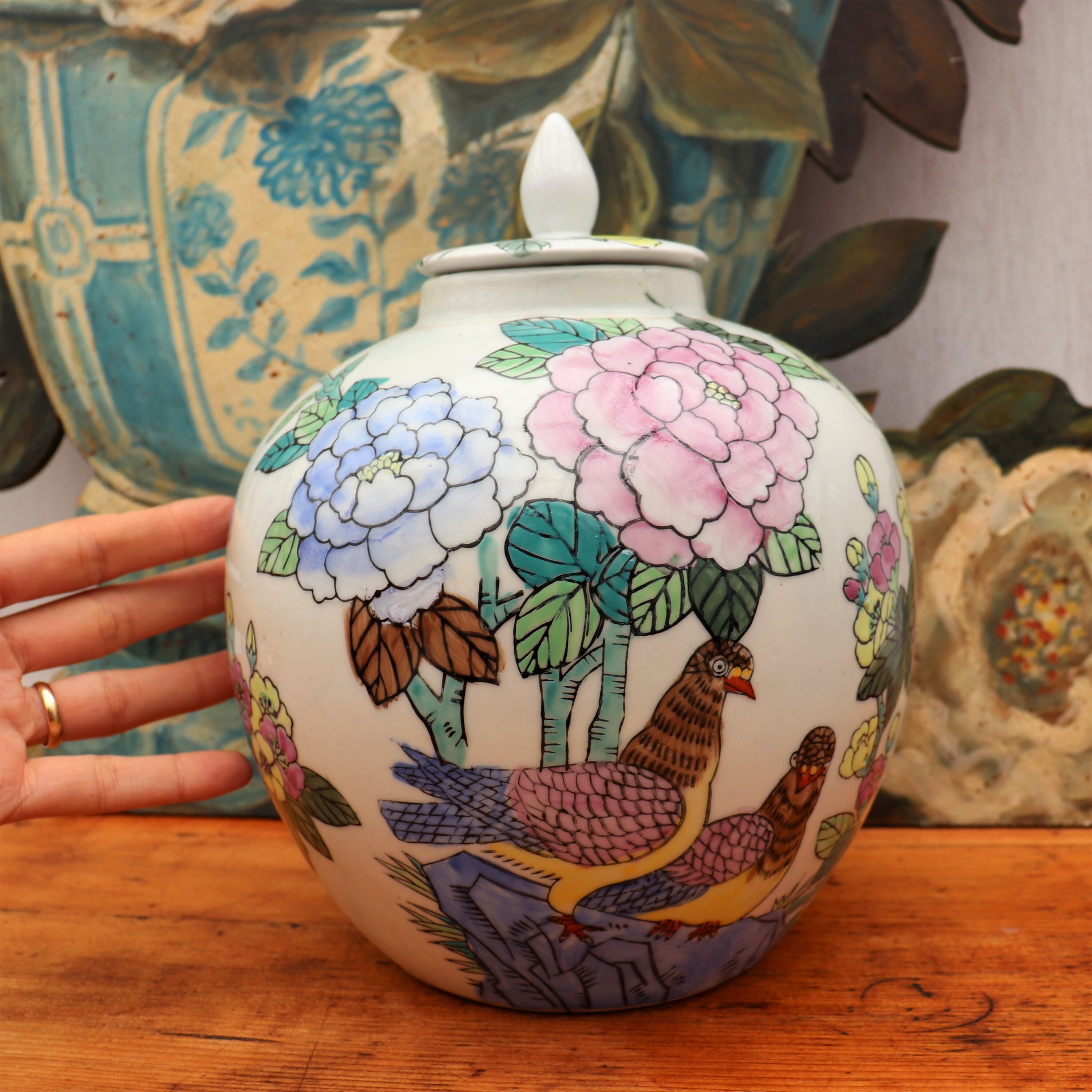 Chinese Lidded Ginger Jar With Birds and Floral Decoration H 10.2''