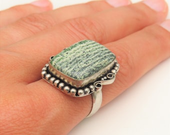 Chunky Sterling and Green Tree Agate Navajo Ring Women Size UK S 1/2  USA 9.5 .Statement Ring