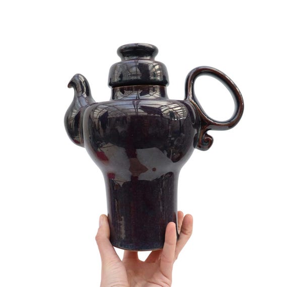Mid Century Denby Falstaff Stoneware Coffee Pot With Mottled Purple-Reddish Glaze  2 1/4 Pint  Excellent condition