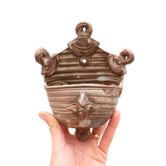Vintage Rustic Studio Pottery Wall Pocket H 7'' Excellent Condition