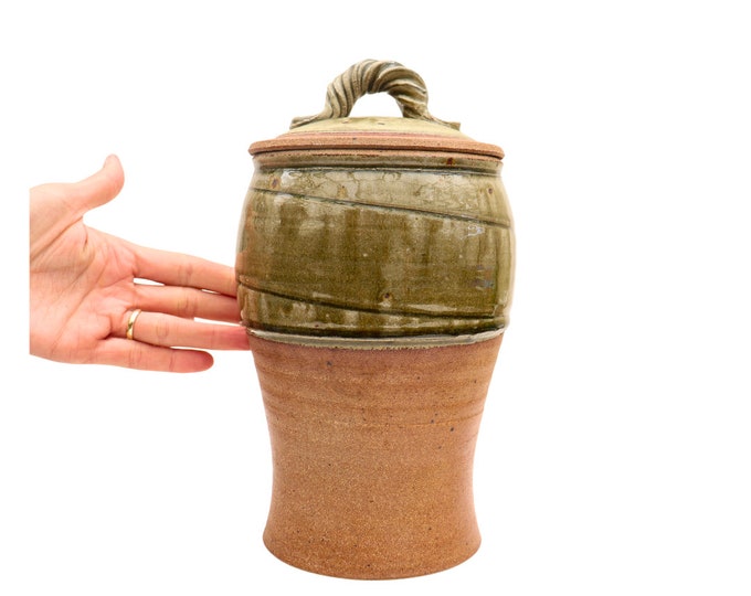 Large Studio Pottery Ginger Jar: Hand-Thrown Rustic Lidded Jar, 11''