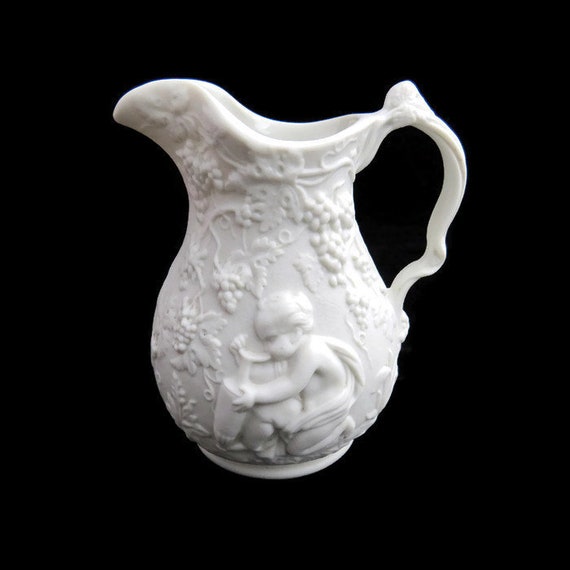 Portmeirion Parian Ware ''Grape Harvesters'' White Milk Jug Creamer.