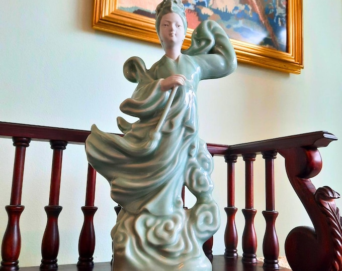 Mid Century Chinese Ceramic Celadon Glaze Gwan Yin Goddess Statue Chinoiserie Decor 11.2 inches tall