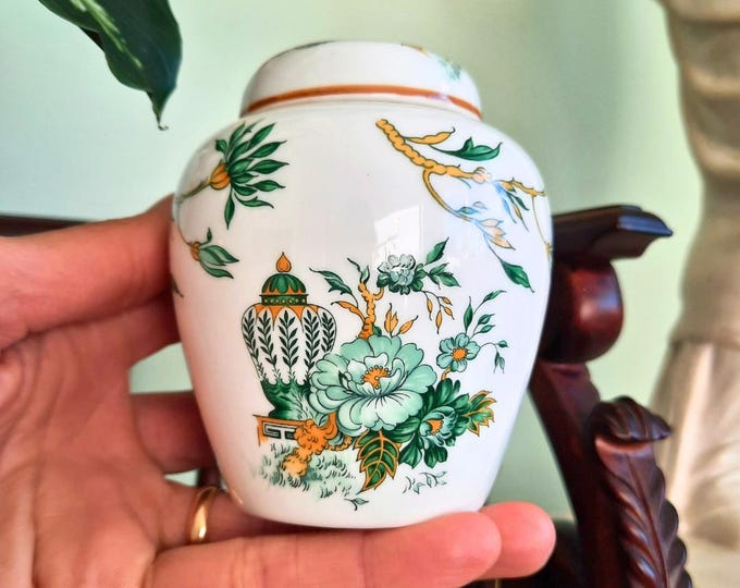Small Crown Staffordshire Kowloon Ginger Jar Chinoiserie Style 3.7'' Tall