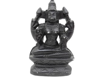 Klein gebeeldhouwd stenen beeldje godin Saraswasti, Zuidoost-Azië, h 15 cm