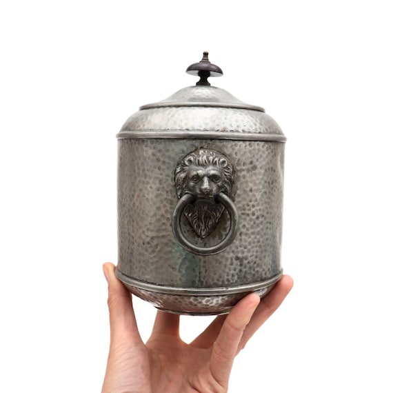 Antique Craftsman Pewter Cookie Jar Tea Caddy With Bakelite Top And Lion's Faces Handles C 1920's-30's. Made In England