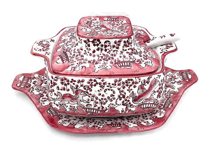 Large Vintage Coimbra Ceramics Hand-painted Tureen XVII Century Recreation.