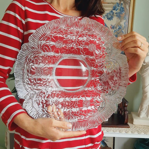 Large French Glass Bowl With Daisies Floral Centerpiece, C 1960's