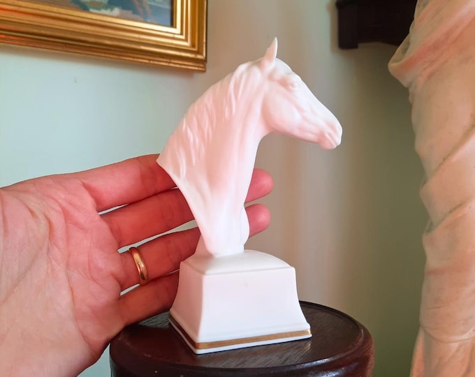 Piroeis Royal Worcester Porcelain Equestrian Bust H 5.2''Made In England