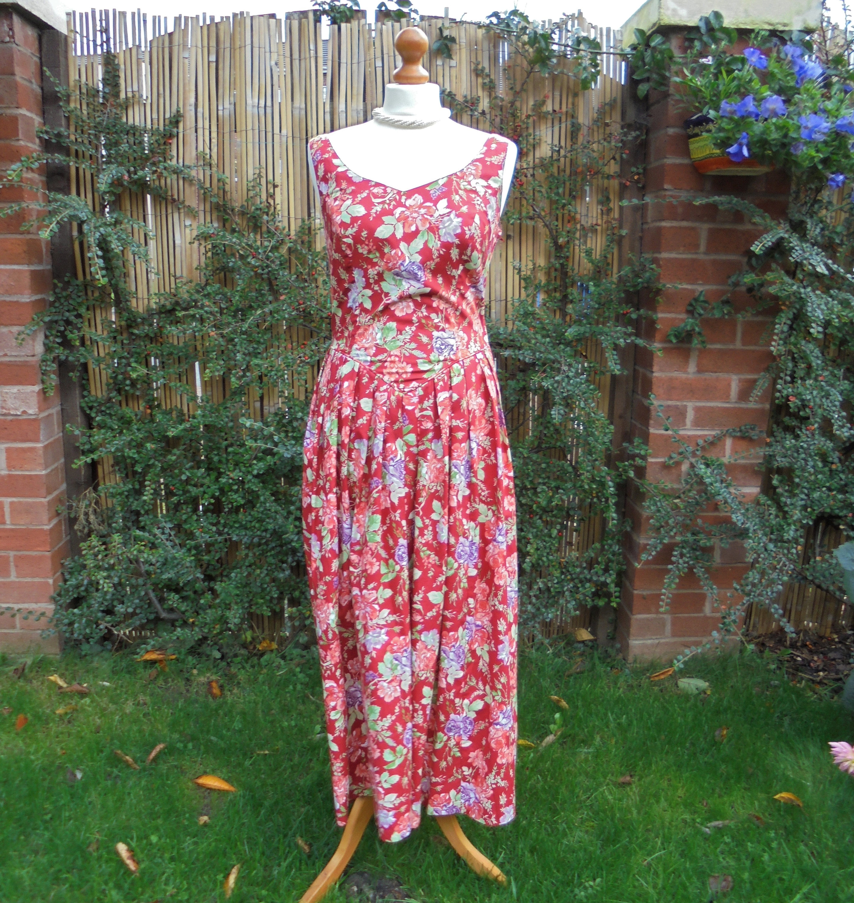 Vintage Laura Ashley Summer Dress Size 10 UK/8 US/38 EU/Floral Cotton Dress