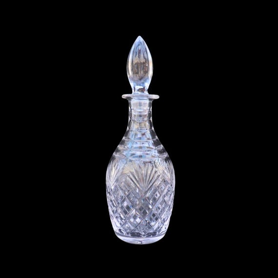 Royal Doulton Crystal Georgian Cut Decanter 12 Inches Tall Excellent Condition Made In England
