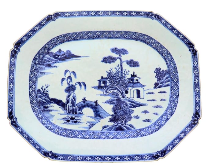 18C Chinese Export Qianlong Blue & White Porcelain Octagonal Platter Estuary Landscape 13''