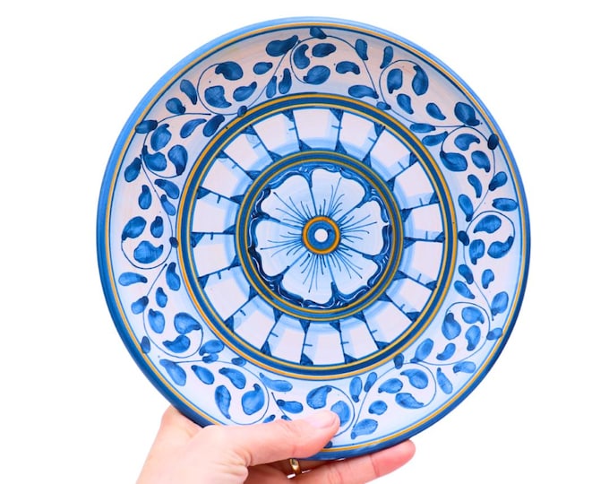 Vintage Caltagirone Pottery Wall Plate: Italian Mediterranean Decor (9.2 inches)