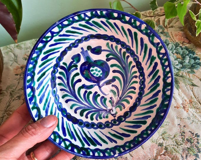 Small Spanish Pottery Hand Painted Wall Plate Or Bowl Lebrillo Made In Granada Spain CAN BE HANGED 6.5''