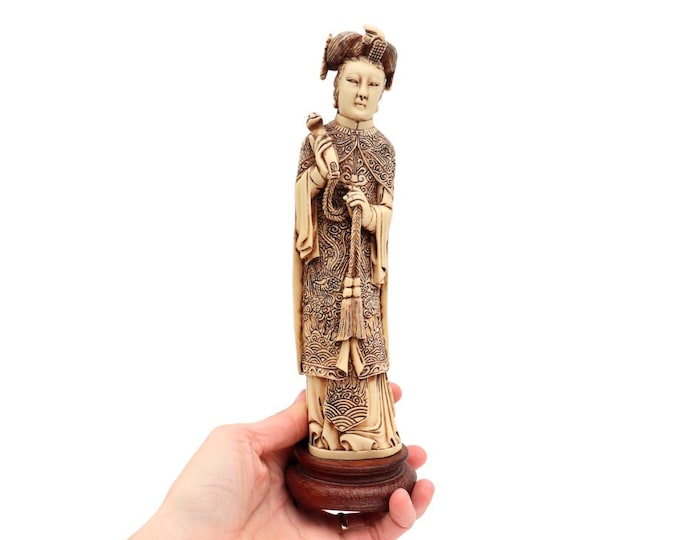 Mid Century Chinese Imperial Court Lady Empress Figurine Made Out Of Resin H 11.''