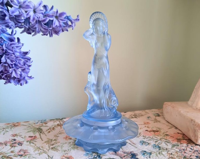 Art deco Period Arabella Blue Frosted Glass Flower Frog by Walther & Söhne Made in Germany during the 1930s. Very Good Condition